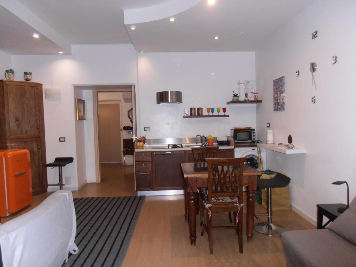 La Residenza Napoli Chiaia Short Let Apartment Superior Via Chiaia 82 Eksteriør bilde