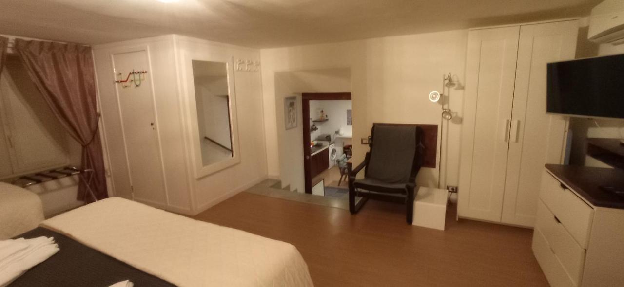 La Residenza Napoli Chiaia Short Let Apartment Superior Via Chiaia 82 Eksteriør bilde