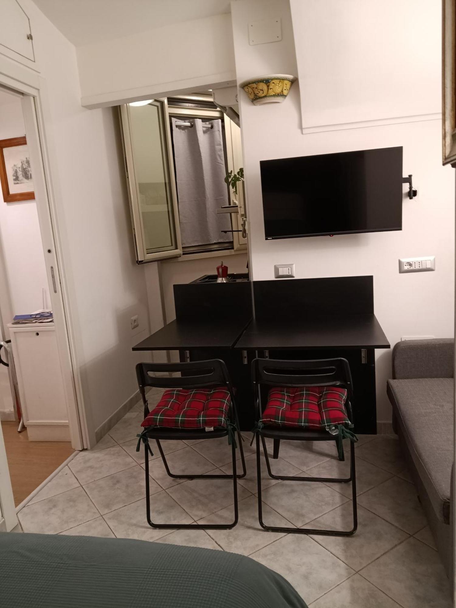 La Residenza Napoli Chiaia Short Let Apartment Superior Via Chiaia 82 Eksteriør bilde