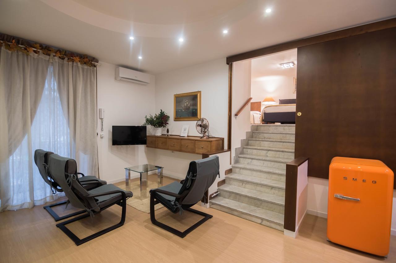 La Residenza Napoli Chiaia Short Let Apartment Superior Via Chiaia 82 Eksteriør bilde